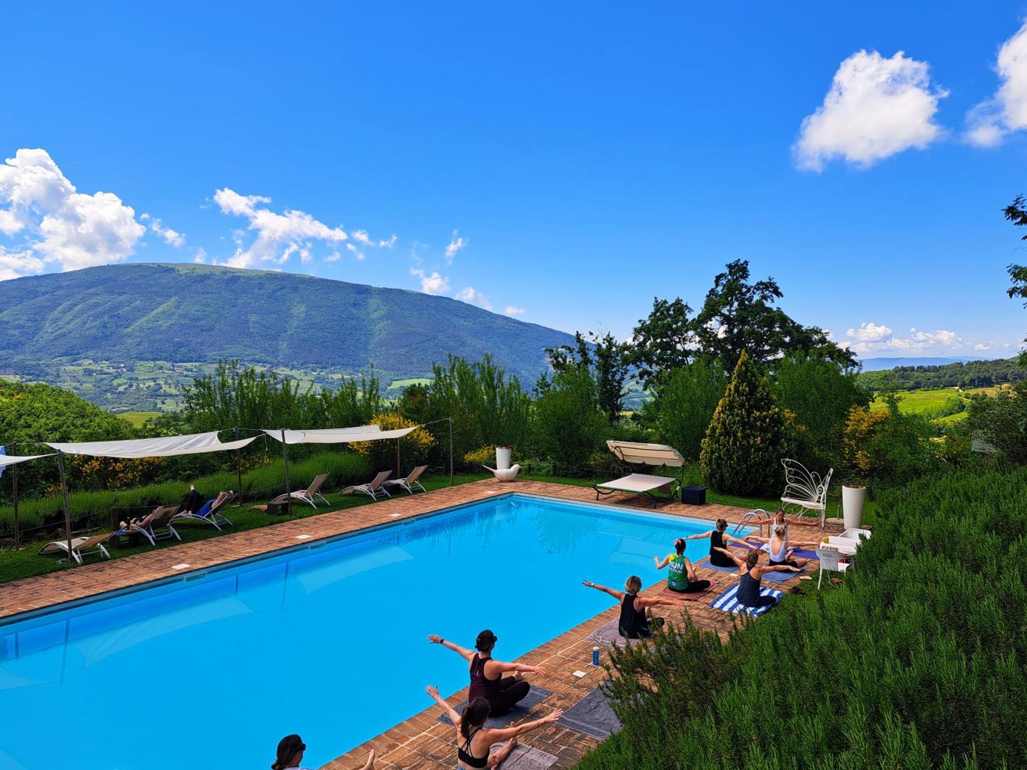 Le Ginestre Apartments Ассізі Екстер'єр фото